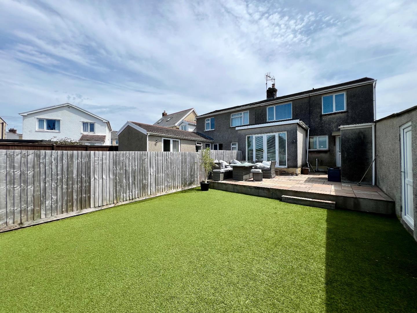 Vale View, Sarn, Bridgend County Borough, CF32 9RY